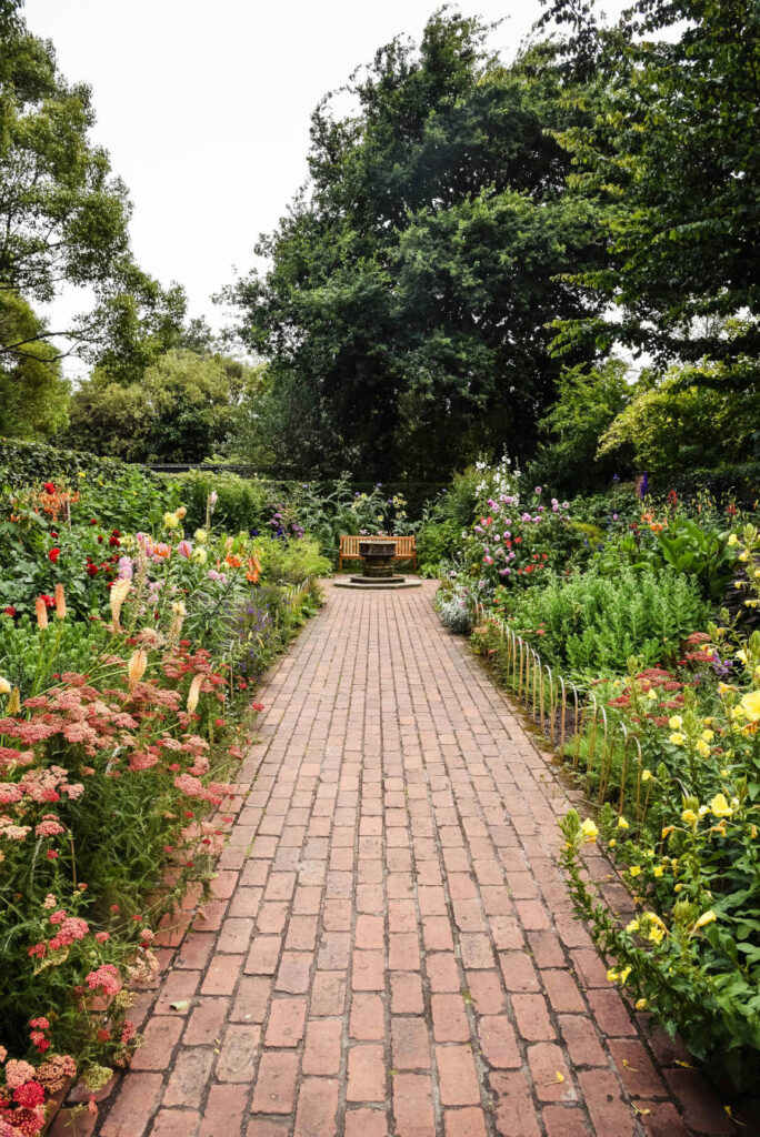 iluminación de jardines